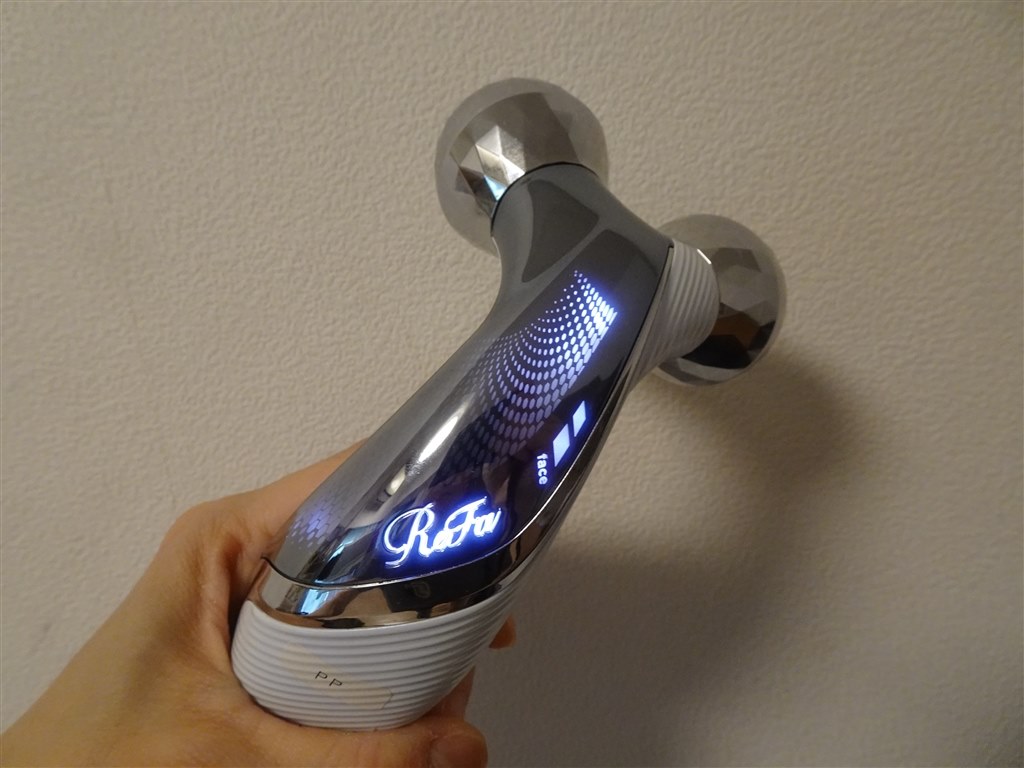 R e F a ローラー美容　美品 リファエスカラットレイ（ポイントケアローラー） | 美容機器