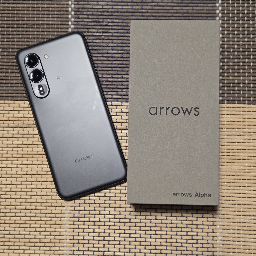 FCNT Arrows Alpha SIMフリー M08 ブラック ほぼ新品 可もなく不可もなく』 FCNT arrows Alpha M08 SIMフリー