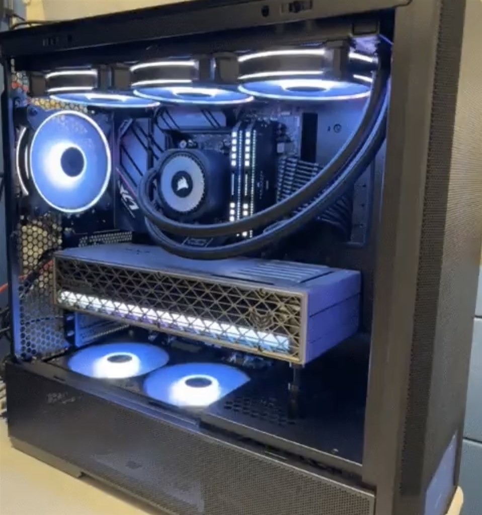 ほぼ裏配線GPU』 SAPPHIRE SAPPHIRE NITRO+ Radeon RX 9070 XT