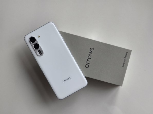 可もなく不可もなく』 FCNT arrows Alpha M08 SIMフリー