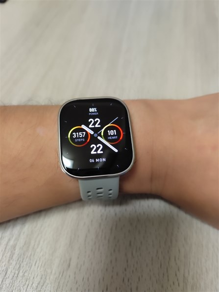 Zepp Health Amazfit Bip 6 価格比較 - 価格.com