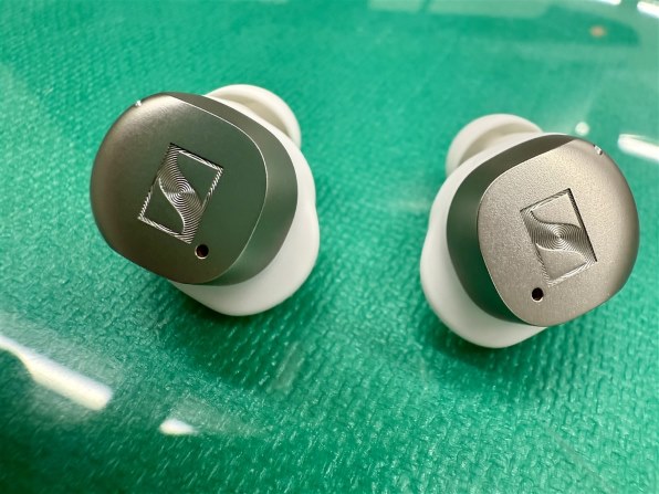 SENNHEISER MOMENTUM True Wireless 4 ホワイト Sennheiser MOMENTUM True Wireless 4 EarBuds | Headphones.com