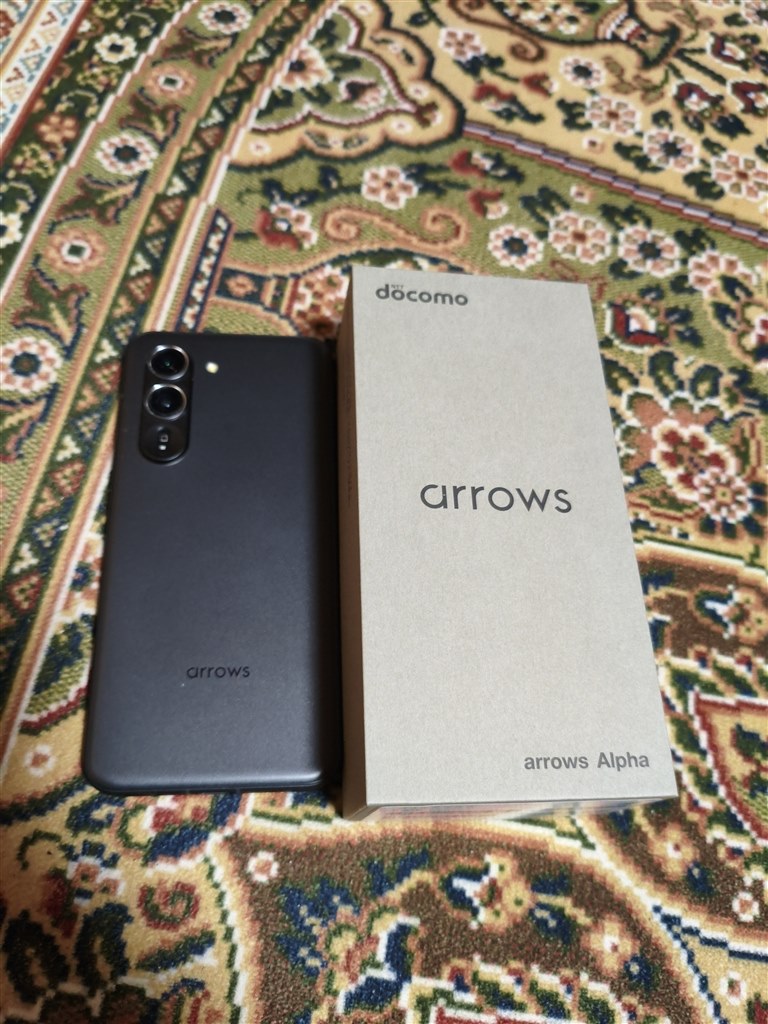 待望のハイエンドarrows』 FCNT arrows Alpha F-51F docomo [ブラック