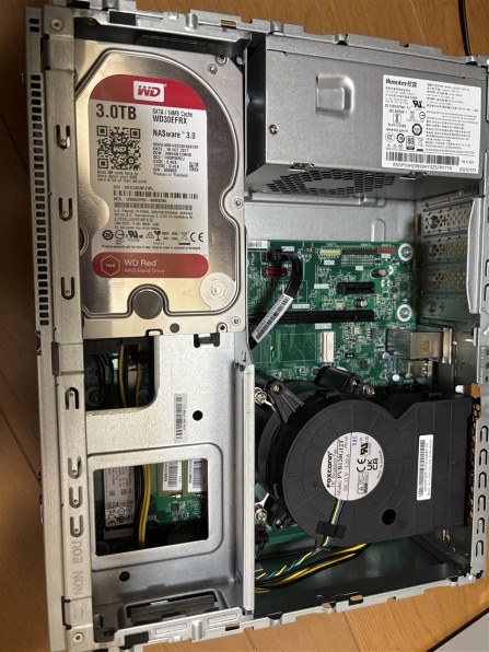 レノボ 超狭枠24インチ　第8世代Core-i5　8G/SSD512+HDD1T レノボ 超狭枠24インチ体型PC 第9世代i5 8G/512SSD/HDD1T レノボ