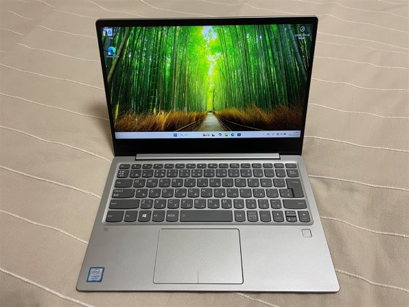 Lenovo ideapad 720S Core i5・8GBメモリー・256GB SSD搭載 81BV000SJP