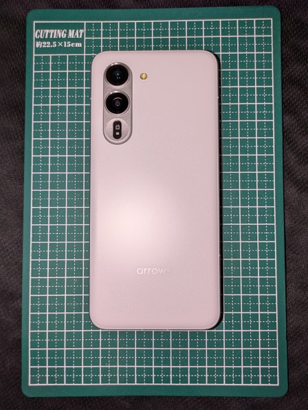 FCNT arrows Alpha M08 SIMフリー [ホワイト]投稿画像・動画