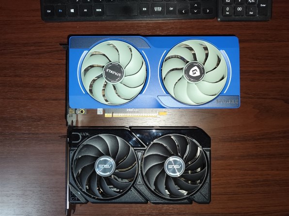ASUS DUAL-RX9060XT-16G [PCIExp 16GB] 価格比較 - 価格.com