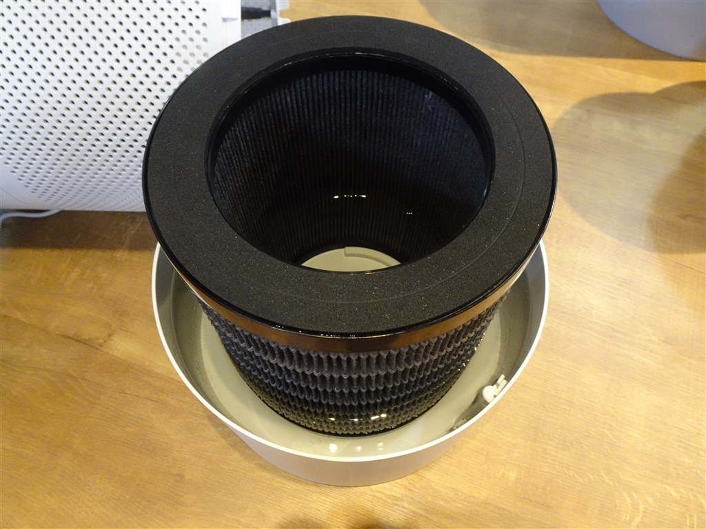 分解してファンまで水洗いできるアイリスオーヤマの気化式加湿器
