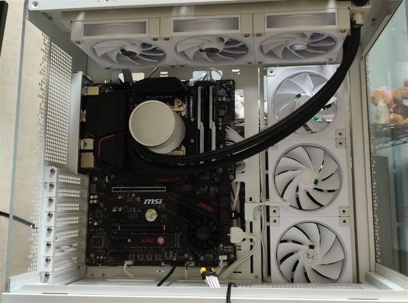 DEEPCOOL CH690 DIGITAL WH R-CH690-WHNNA0D-G-1 [ホワイト]投稿画像