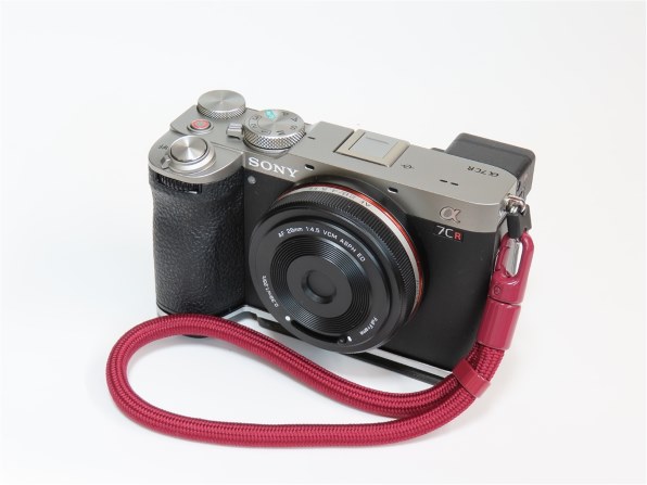 送料無料匿名配送【中古美品】Viltrox AF 28mm F4.5 FE VILTROX AF 28mm F4.5 国内販売開始 - とるなら