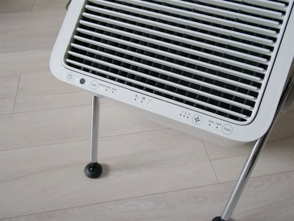 気流も利用する新発想の空気清浄機！』 リズム Silky Wind Clean