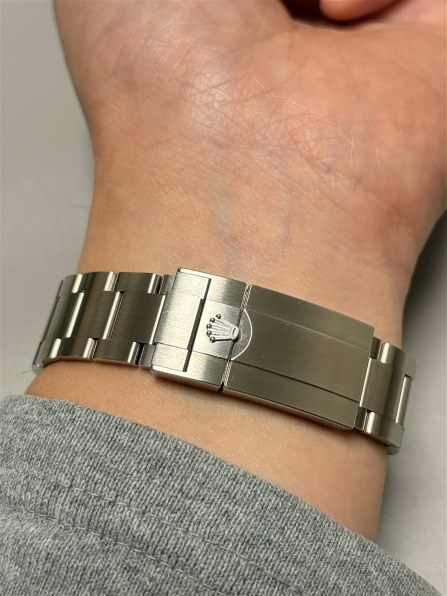 ロレックス エクスプローラー 224270 [369アラビア オイスター