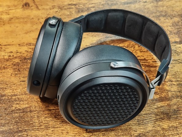 FT1は勿論Edition XSとも異なるニュートラルな音の平面磁界』 FiiO