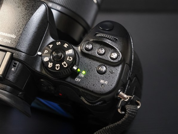 パナソニック LUMIX DMC-GH4 ボディ 価格比較 - 価格.com