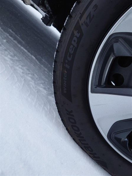 ハンコック [1本] Winter i*cept iZ3 W636 185/60R15 88T XL 価格比較