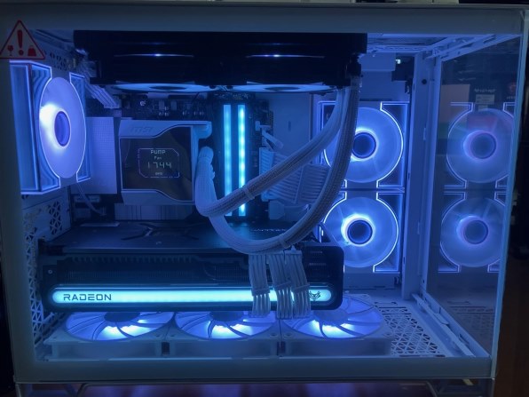 シンプル、だけど上品で良いケース』 Corsair 2500X CC-9011266-WW