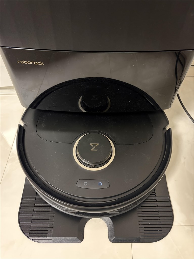 初めての中華製に驚きQrevoC』 Roborock Qrevo C QRRC52-04 [ブラック