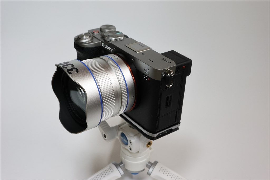 銀色の遥かな道』 銘匠光学 TTArtisan AF 40mm f/2 シルバー [ソニーE