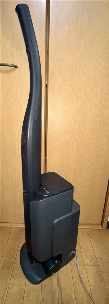 スティック型だが、ハンディ化できない。お勧めできない。』 シャープ
