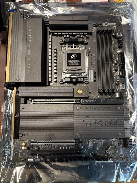 ASRock X870 Taichi Creator 価格比較 - 価格.com