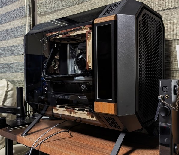 Thermaltake The Tower 600 Future Dusk CA-1Z1-00MNWN-00