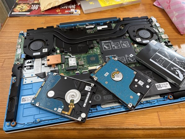 Dell Dell G3 15 プラチナ Core i7 9750H・16GBメモリ・256GB SSD+1TB