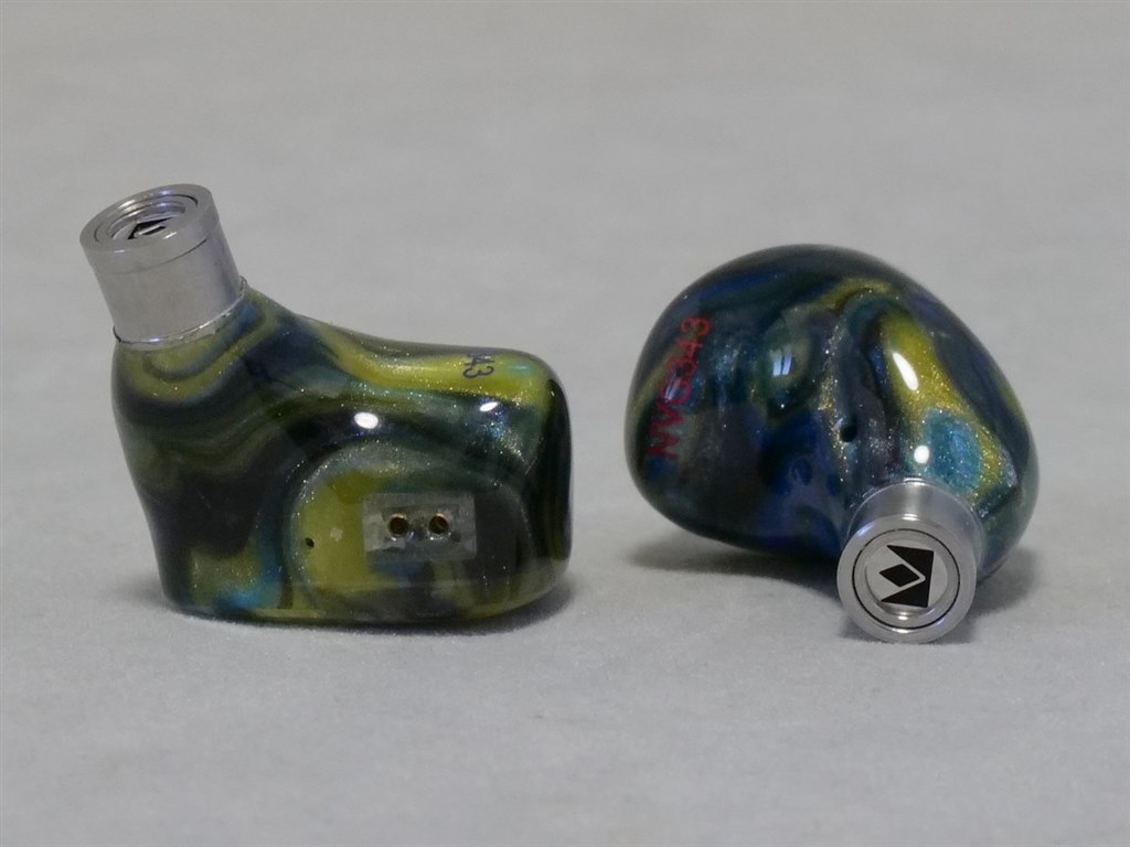 外観とサウンドの両面で遊び心を感じる個性派モデル』 Noble Audio Van