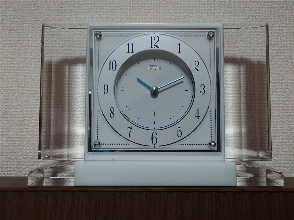 エレガントでおしゃれな置時計』 セイコー 置時計 HW564W 旅好き