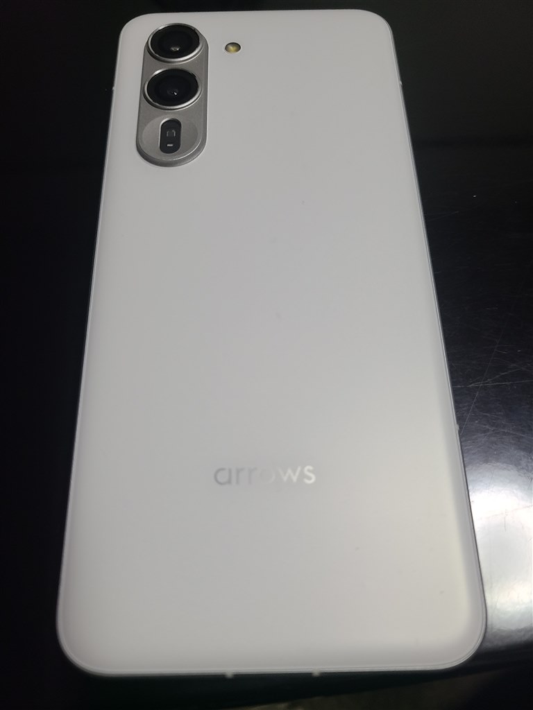 日常使いにはよい』 FCNT arrows Alpha M08 SIMフリー [ホワイト