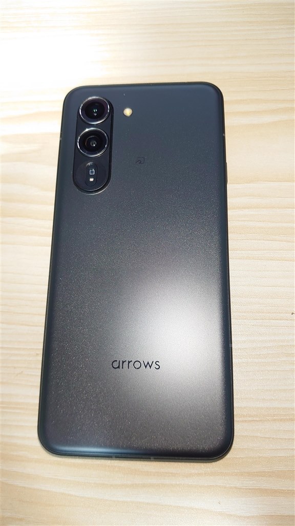 所々コストカットを感じる点もあるが、コスパが高い端末』 FCNT arrows