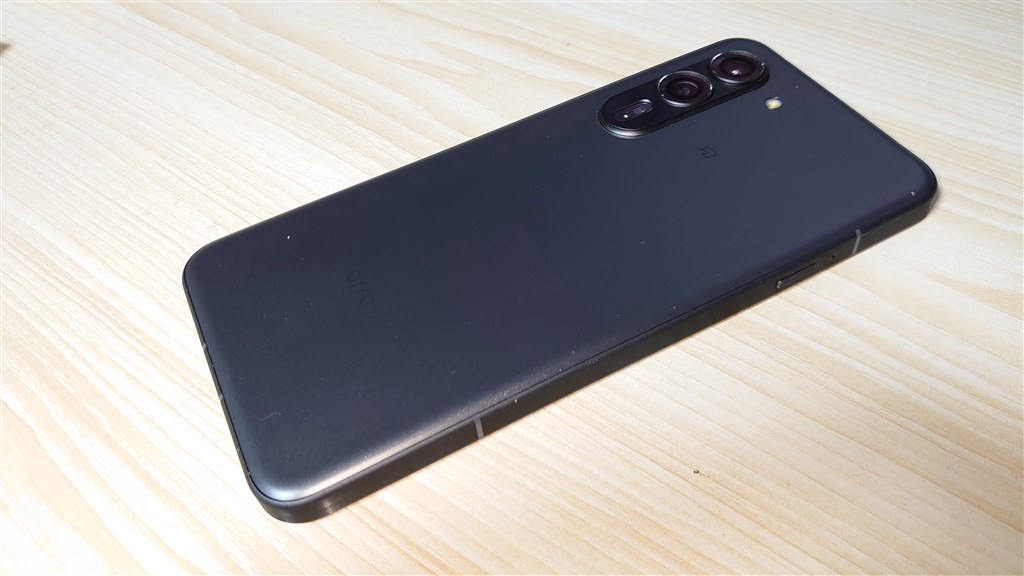 所々コストカットを感じる点もあるが、コスパが高い端末』 FCNT arrows