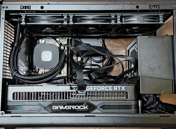 LIAN LI A3-mATX WD MiniITX PCケース ブラックウッド Gabinete Lian Li A3 Micro ATX Wood Edition Preto com Lateral em