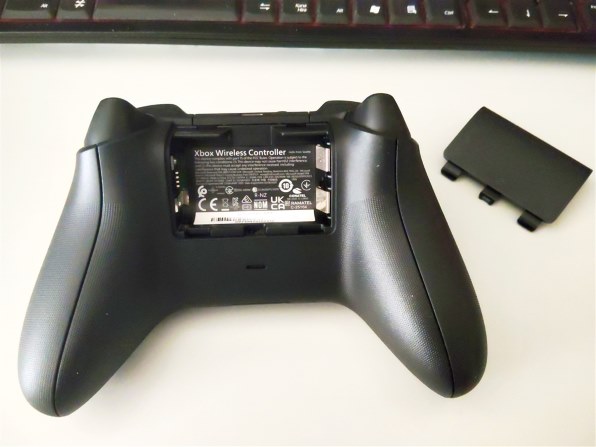 マイクロソフト Xbox ワイヤレス コントローラー + USB-C ケーブル EP2 