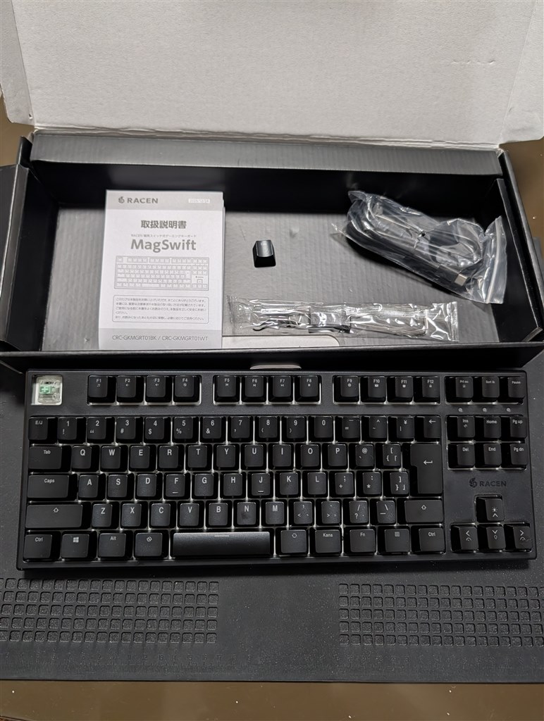 メーカー保証外だがスイッチ交換も出来る高コスパ磁気キーボード