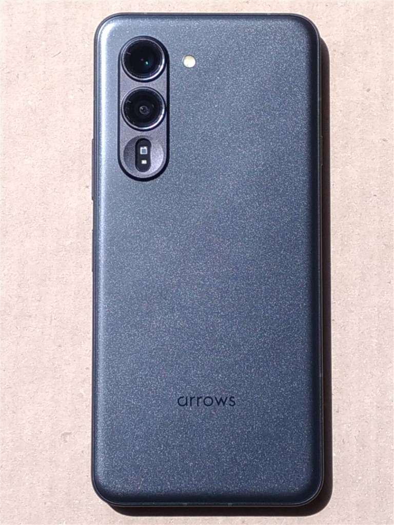 コスパも良くずっと使えるスマホ（願望）』 FCNT arrows Alpha M08 SIM