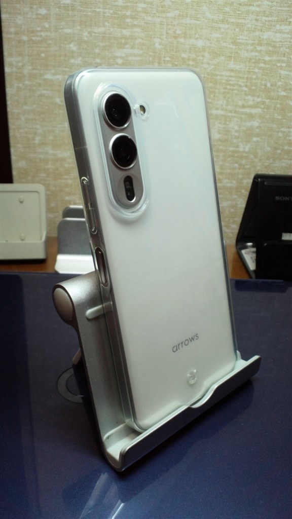 満足な機種変更でした。』 FCNT arrows Alpha F-51F docomo [ホワイト