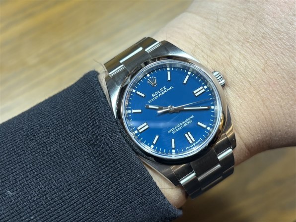 ロレックス オイスター パーペチュアル 126000 [オイスター