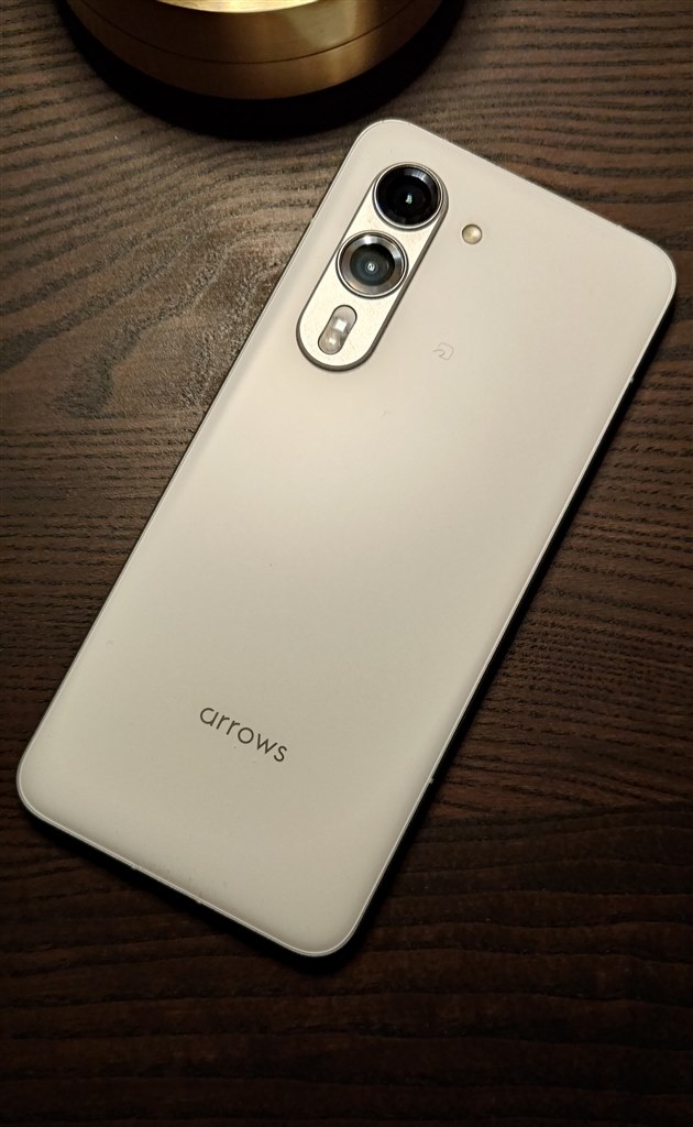 【新品！】 arrows Alpha M08 FCNT SIMフリー ホワイト 全体的に満足な機種』 FCNT arrows Alpha M08 SIMフリー [ホワイト
