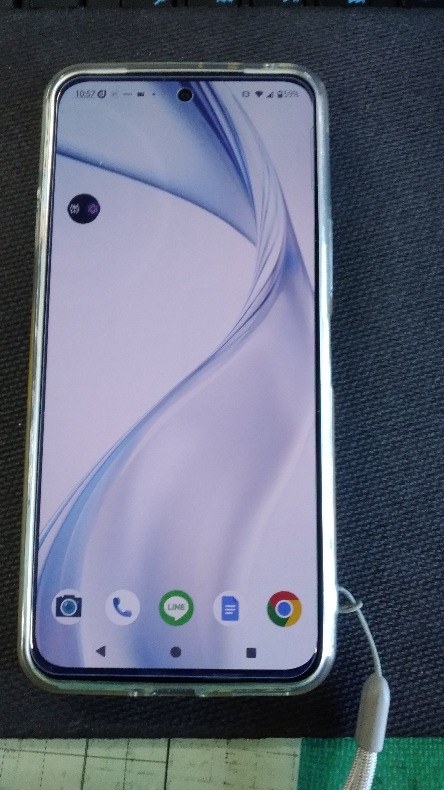 SIMフリー arrows NX 32GB アイボリーホワイト 電池良好 arrows NX セイモバイル☆SIMフリー docomo NX9 F-52A [ホワイト] 新品