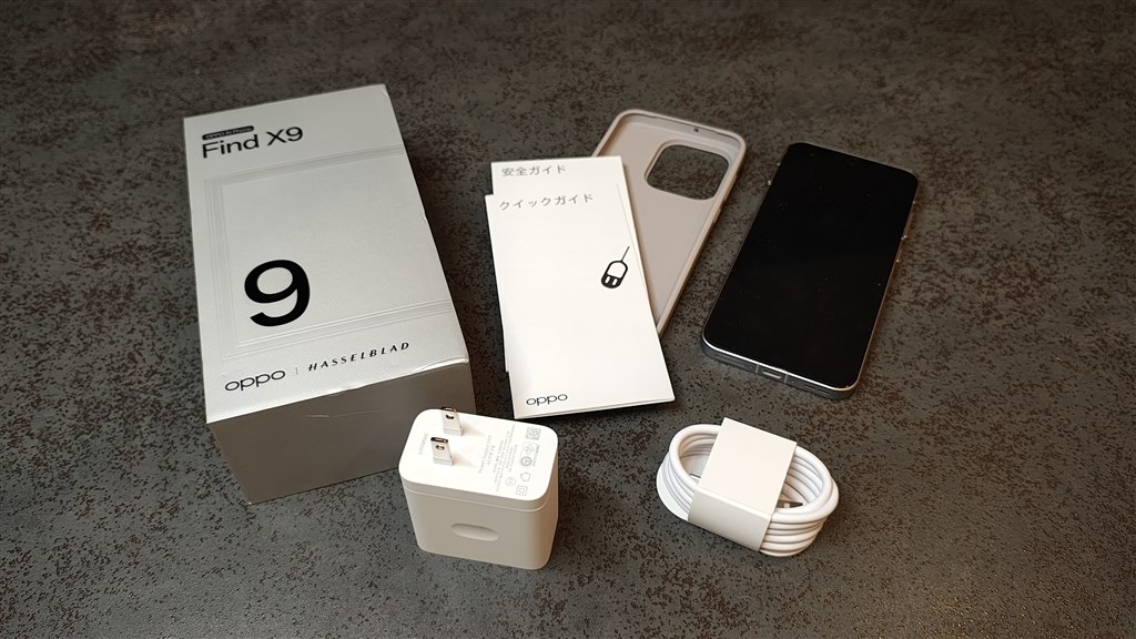 ハッセルブラッドと共同開発のカメラ部が超魅力的』 OPPO OPPO Find X9