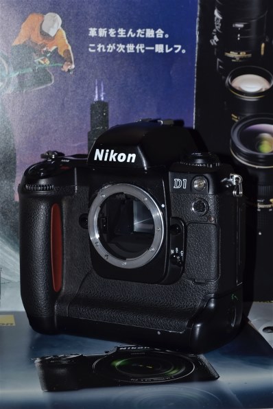 【動作品】Nikon D1 本体 デジタル一眼レフカメラ ニコン D1 ボディ 価格比較 - 価格.com