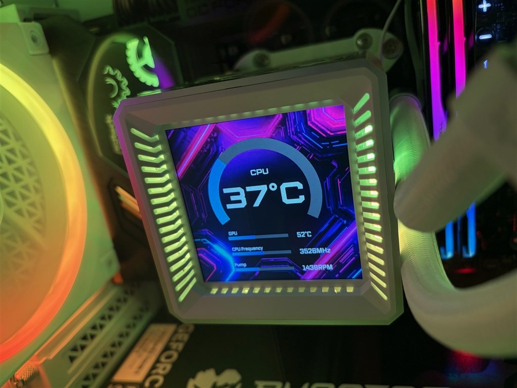 仕上がっていると思います』 ASRock Steel Legend 360 LCD 90-ASLA36