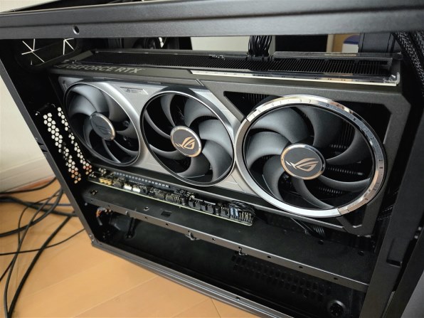 ASUS ROG-ASTRAL-RTX5080-O16G-GAMING [PCIExp 16GB]投稿画像・動画