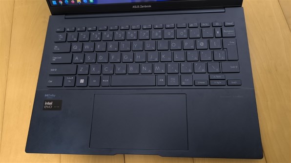 ASUS Zenbook 14 OLED UX3405MA Core Ultra 5 125H/16GBメモリ/512GB
