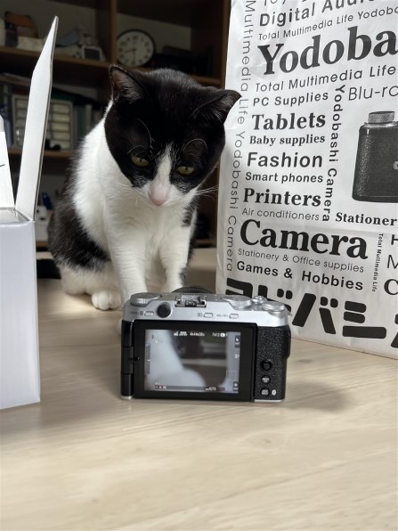 FUJIFILM X-M5 XC15-45レンズキット シルバー 富士フイルム FUJIFILM X-M5 XC15-45mmレンズキット [シルバー] 価格