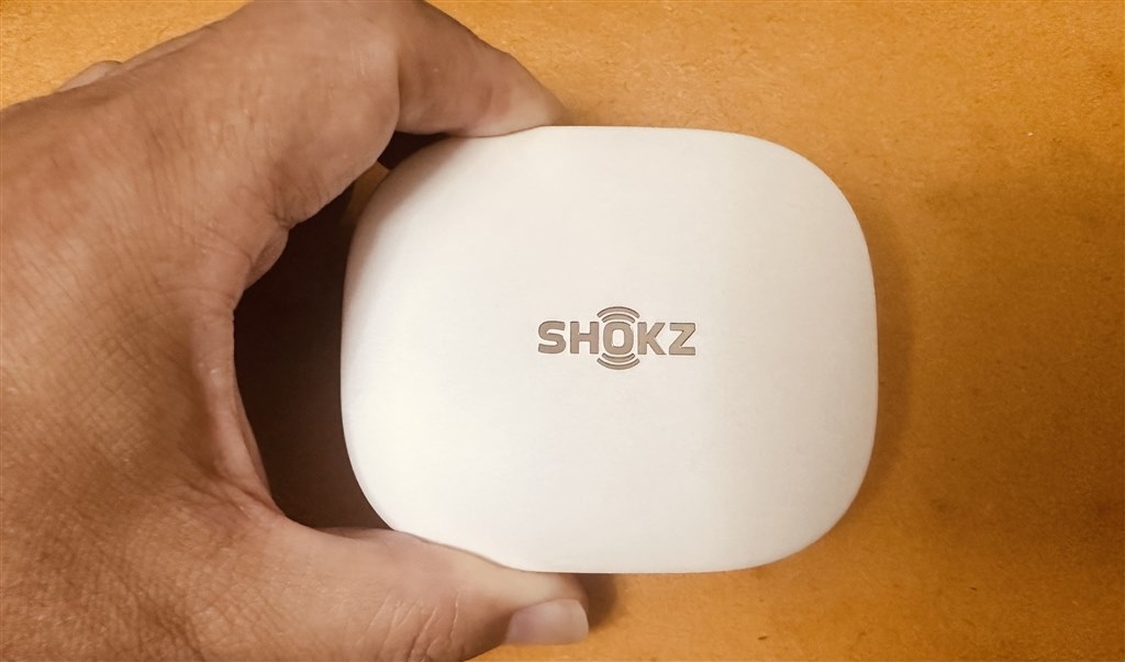 音」が魅力のイヤホン。が、その他の部分の洗練度が足らない。』 Shokz