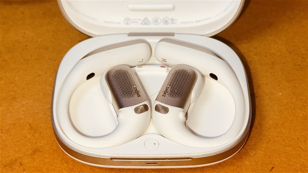 音」が魅力のイヤホン。が、その他の部分の洗練度が足らない。』 Shokz