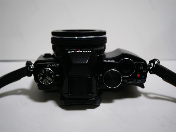 オリンパス OLYMPUS OM-D E-M10 Limited Edition Kit [グリーン]投稿