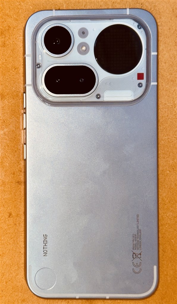 Nothing Phone (4a) Pro シルバー 楽天版 美品 個性的、使って楽しい。価格はリーズナブル。推しモデル。』 NOTHING