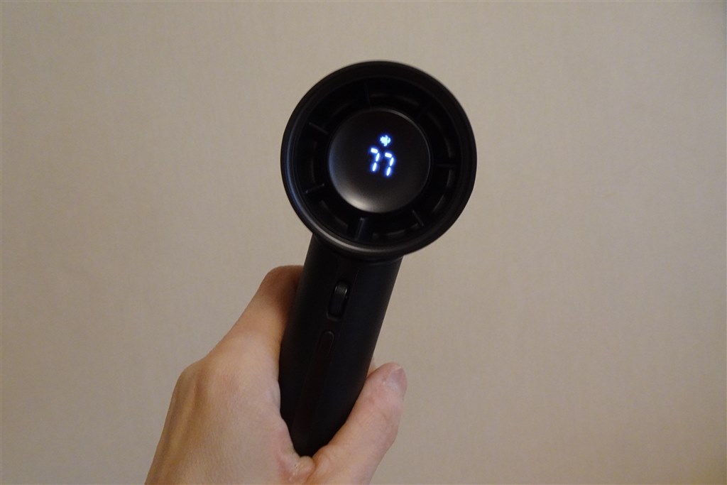 アロマも楽しめてよりスマートに携帯！JisuLifeのハンディファン